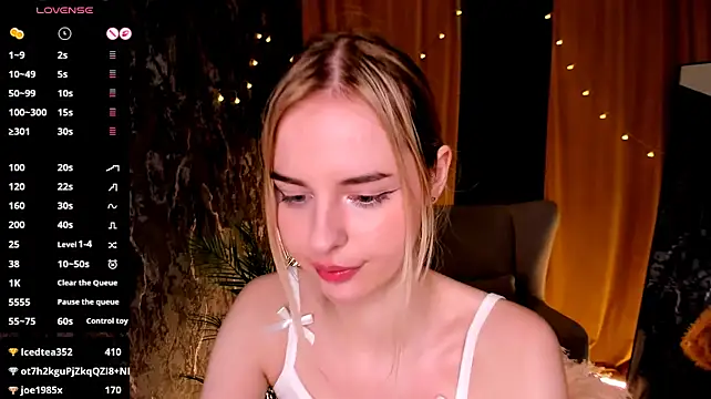 LillianShine webcam