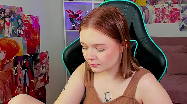 ElinaVale webcam