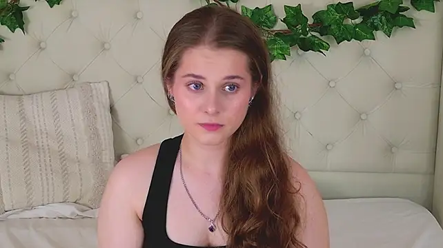 riley_lovely webcam