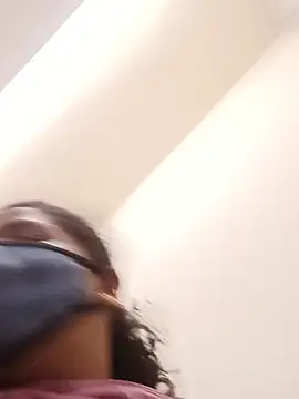 meenashree143 webcam