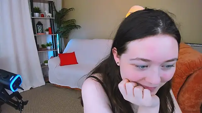 AlluringLookk webcam