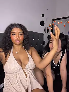 mitschellfox21 live cam on StripChat