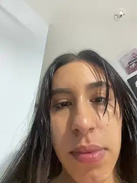 Angieee_nature live cam on StripChat