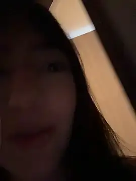 Hinata_3 live cam on StripChat