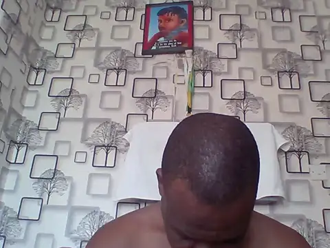Chumba_001 live cam on StripChat