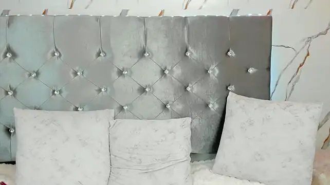 vanessa_saquirt webcam