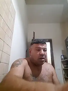 Biglove83 webcam