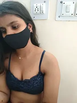 yours_queen_ webcam