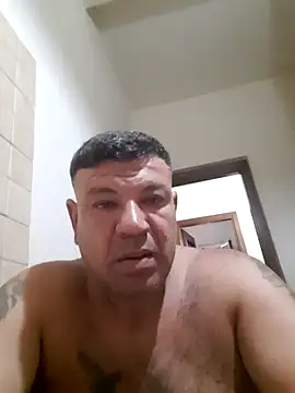 Biglove83 webcam