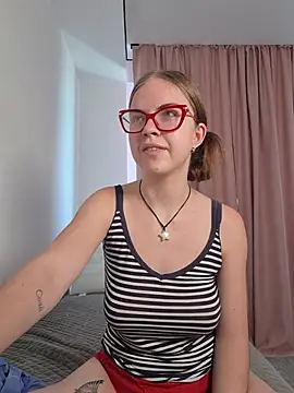 Sarah_HS webcam