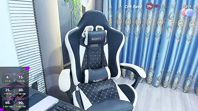 Naughty___asian webcam