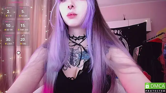 JustMeowGirl webcam