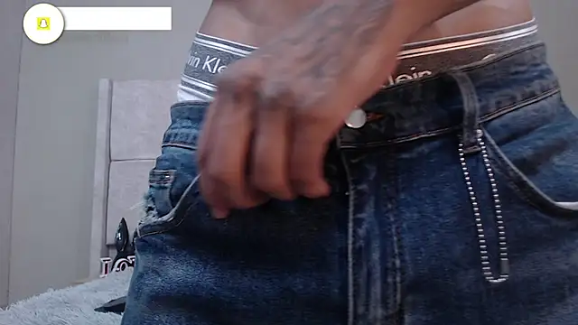 adam_piarse01 webcam