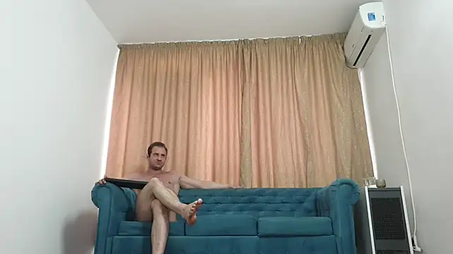 BLOND_GOD webcam