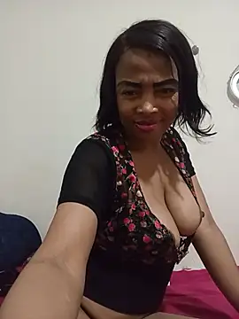 SEXYMOANSXX webcam