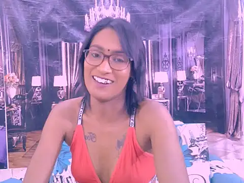 IndianRebel4u2Luv webcam