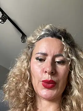 Tania201243 webcam