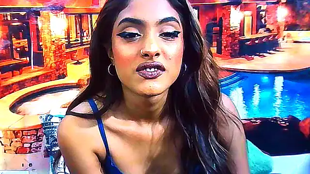 IndianPretty14u2Luv webcam