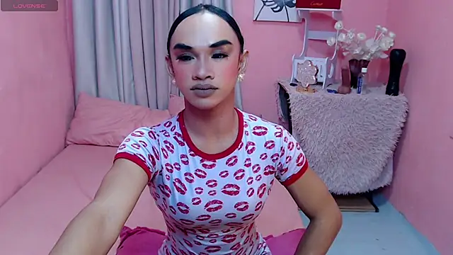 VivienneLuxe webcam