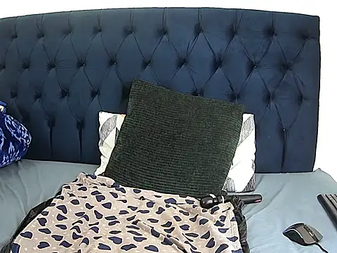 Hugetits- webcam