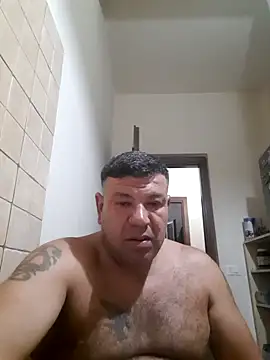 Biglove83 webcam