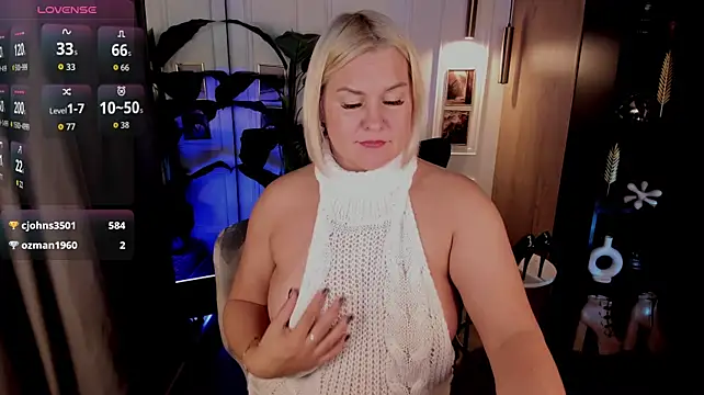 YolandaKiss webcam