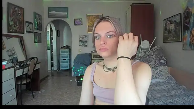 milliKira006 webcam