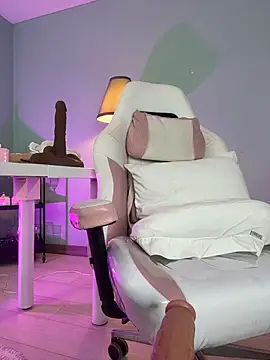 sharon_leone26