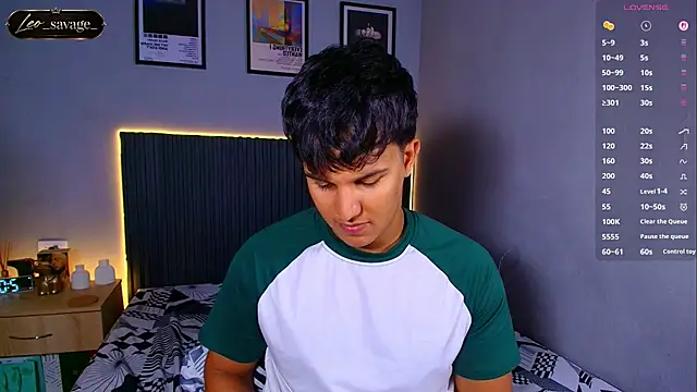 Leo_Savage_ webcam
