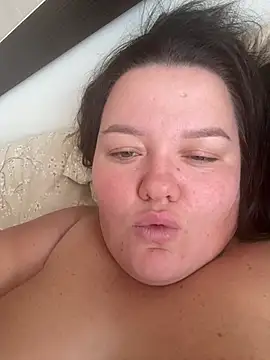 SunnyLeila2101 webcam