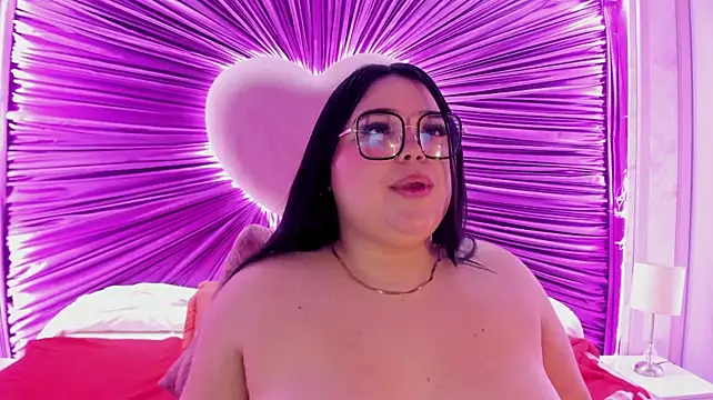 Lushi_Love webcam