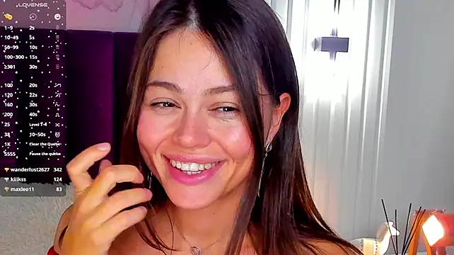 Kelly_Cuutie live cam on StripChat