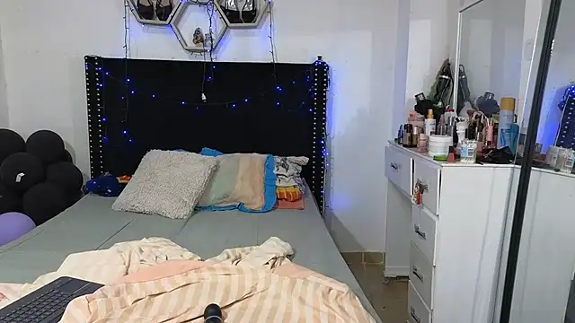 charlotte_077 webcam