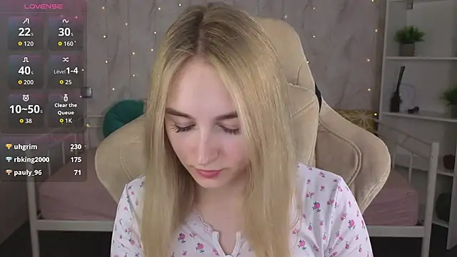 Shy_Polly webcam