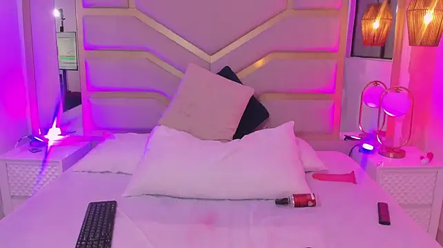 EmilyCruz- webcam