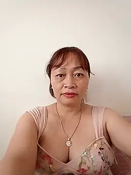 Baby-ladyboobs2026 webcam