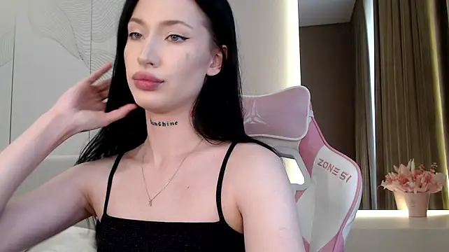 JenniferQueen11 webcam