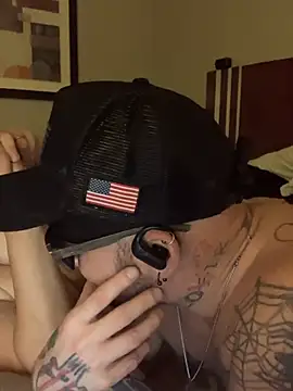 Livingpuddle live sex cam