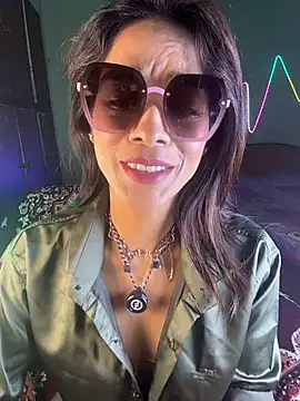 Ivy_the_goddess webcam