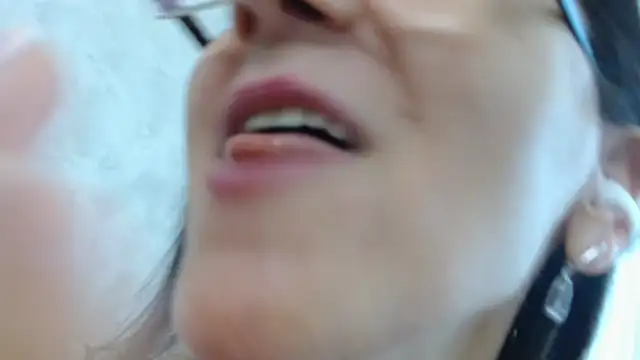 Web_Lady webcam