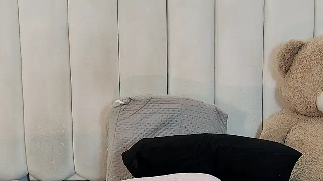 ela_ebony_ webcam
