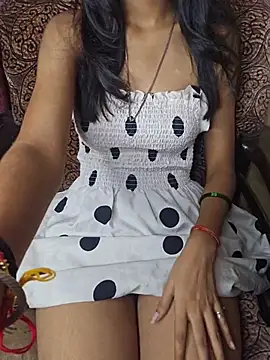 Lusty-Dishuu webcam