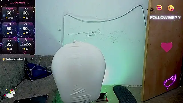 tanjiro_cute live cam on StripChat