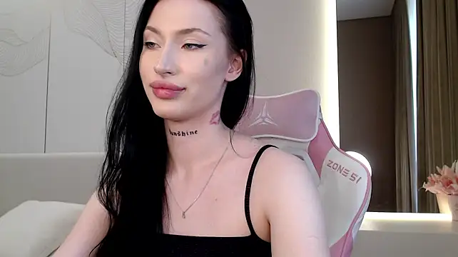 JenniferQueen11 webcam