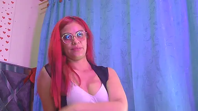 tinny_emiily webcam