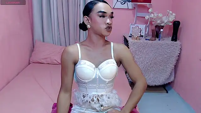 VivienneLuxe webcam