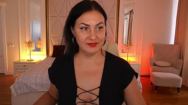 VelvetLuck webcam