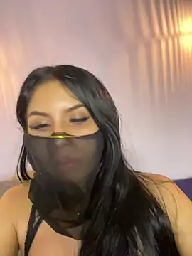 Nahiaraa__ webcam