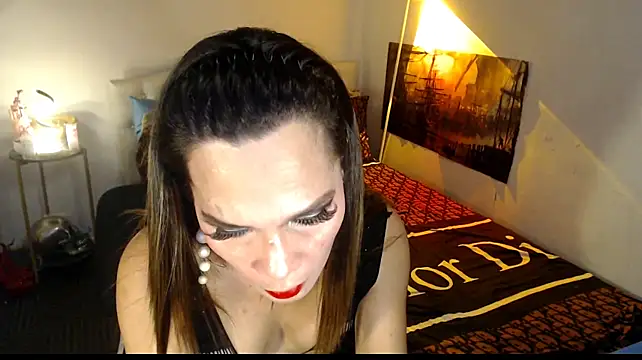 NinaDOM4CUM webcam
