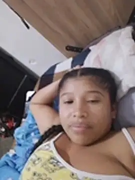 Nati_linda webcam